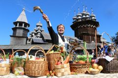 Ярмарка в "Кижах"